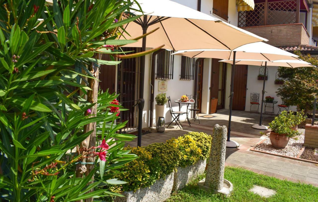 A Casa Di Laura Bed & Breakfast อ็อคคิโอเบลโล ภายนอก รูปภาพ